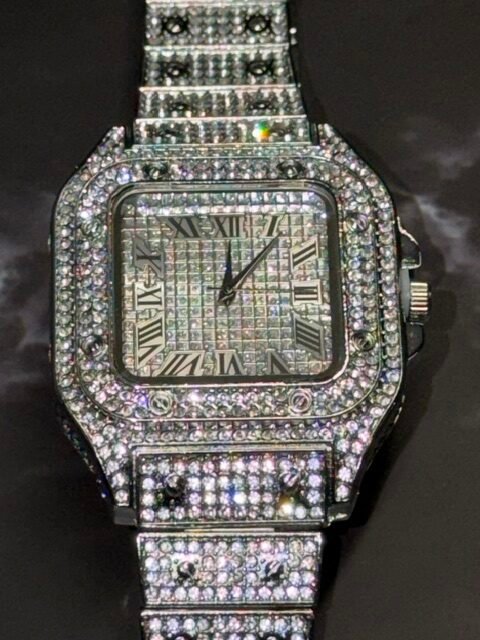 Cartice 'iced out' Santos-style fashion watch