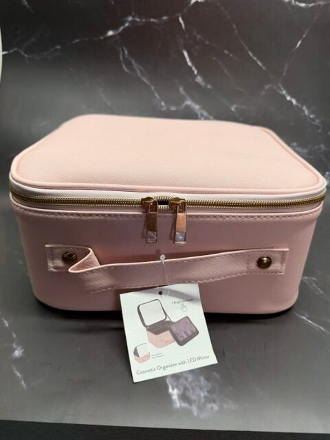 Cosmetics organizer/train case-pink